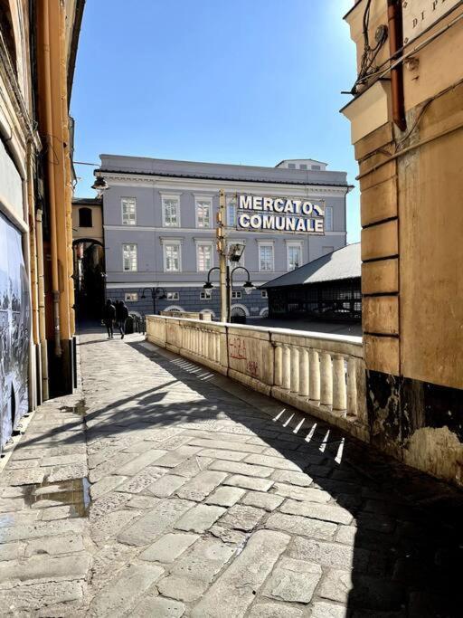 Ferienwohnung Overlooking The Porto Antico Of Genua Exterior foto